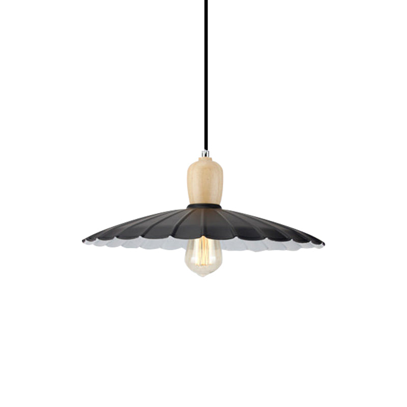 Stylish Vintage Hanging Lamp With Scalloped Edge Black/White Outer And White Inner Metal Pendant
