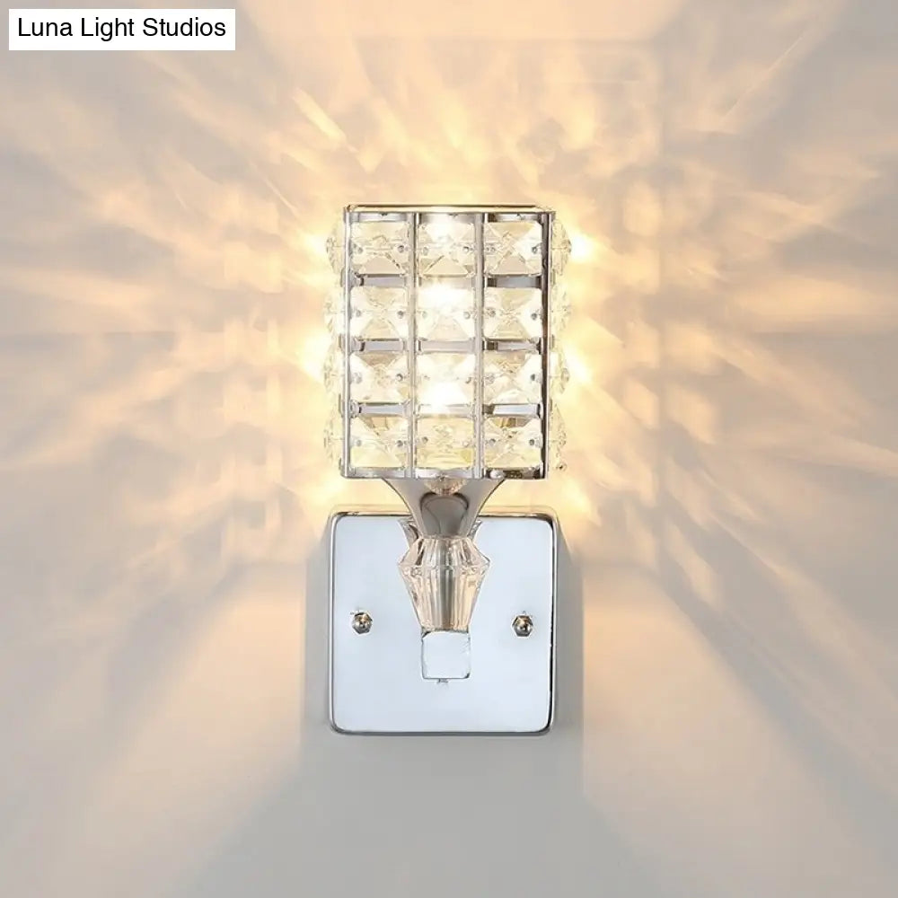 Clear Crystal And Metal Cubic Shade Wall Sconce: Modern Stylish 1 Light Fixture (Silver/Gold) For