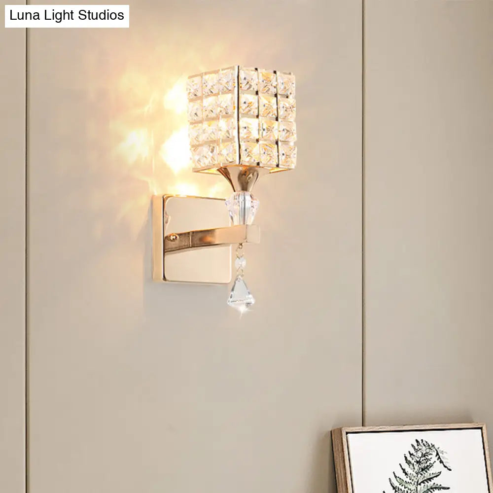 Clear Crystal And Metal Cubic Shade Wall Sconce: Modern Stylish 1 Light Fixture (Silver/Gold) For