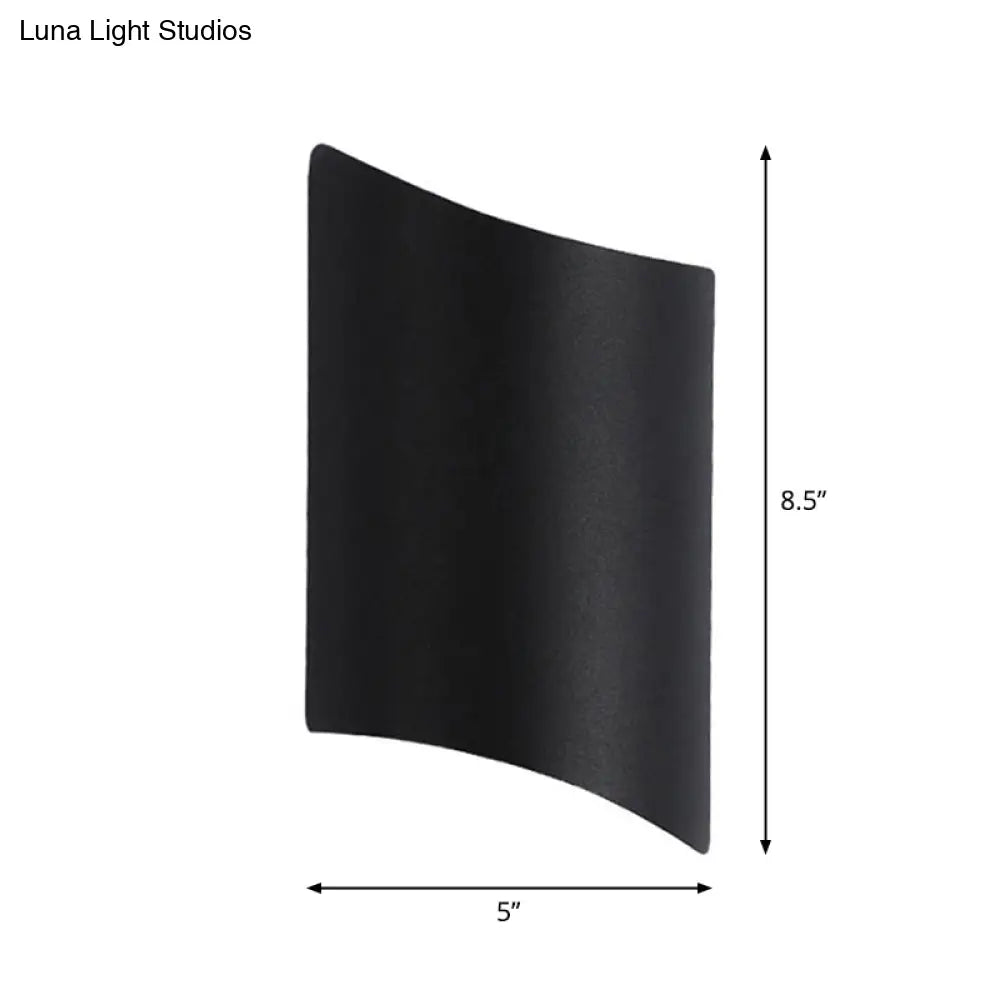 Minimalist 2-Light Black Aluminum Curve Wall Sconce
Note: It Is Important To Strike A Balance