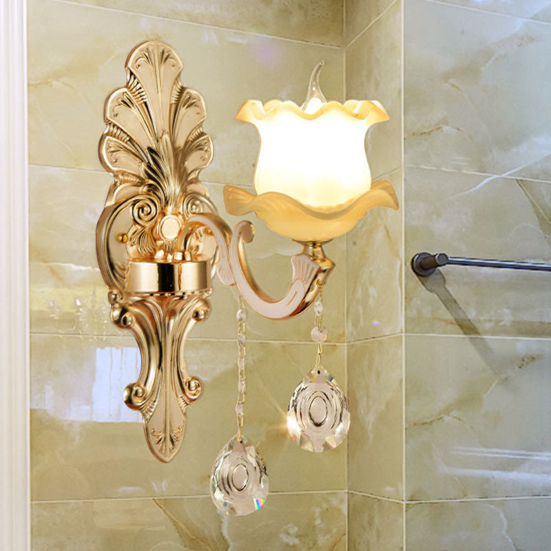 Vintage Gold Glass Wall Sconce With Ruffled Design - Bathroom Lighting Fixture 1 /