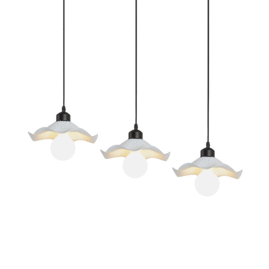 Modern 3-Head Pendant Light With Ruffled Edge In White Metallic Finish - Linear/Round Canopy