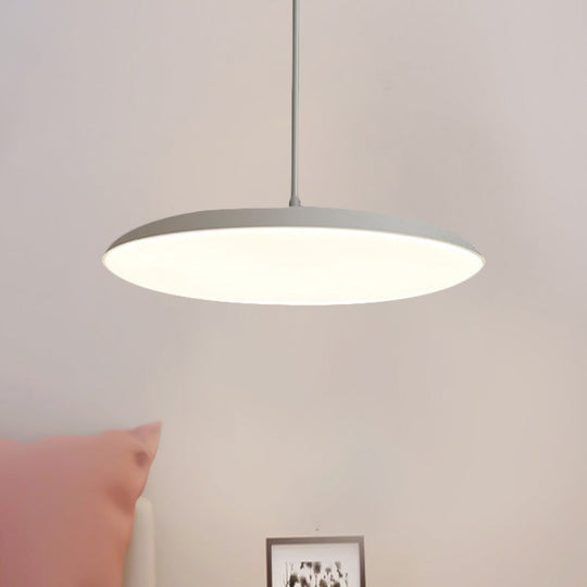 Sleek Led Bedroom Hanging Light Kit With Stylish White/Black Finish Pendant Lamp. Featuring Round