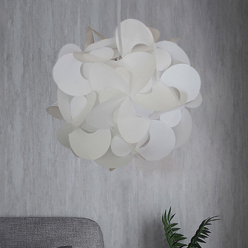 10/12/16 Wide Windmill Plastic Ceiling Pendant - Modern Red/White Hanging Light Fixture