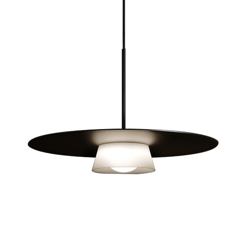 Minimalist Black And White Pendant Ceiling Light - Wide-Brim Hat Design Iron Construction 1-Bulb