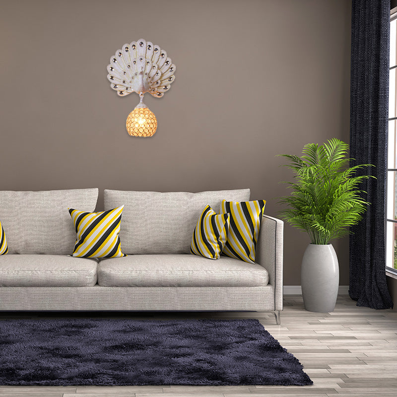 Retro Stylish Wall Sconce With Clear Crystal And Peacock Backplate In Silver/White