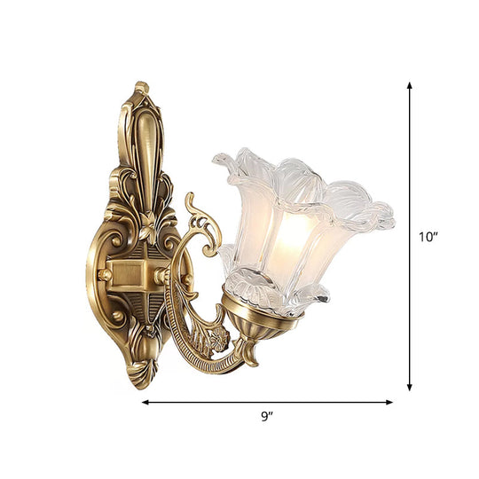 Countryside Flower Shaped Wall Lamp With Clear Ridged Glass And Brass Bulbs