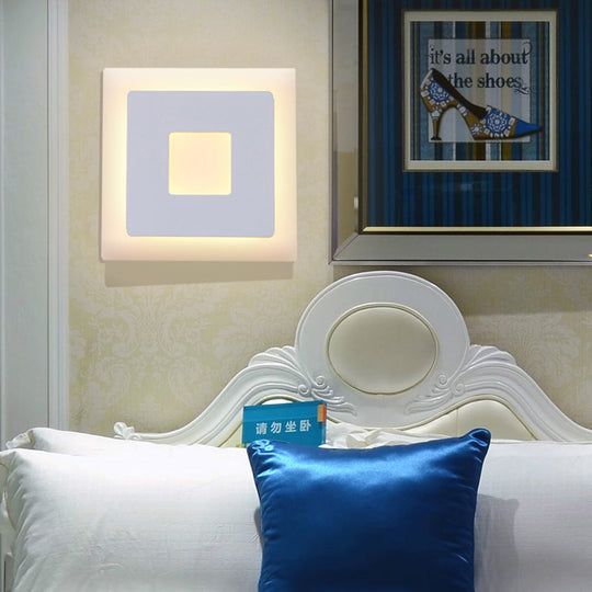 Modern Black/White Led Sconce Lamp - 1 Light Acrylic Wall Mount In Warm/White