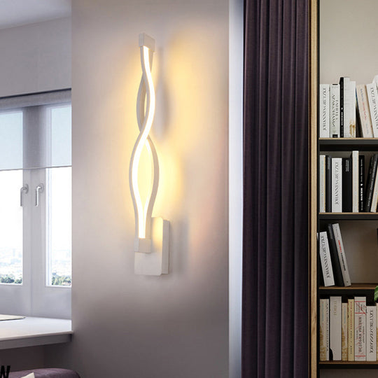 Minimalistic Metal Led Stairway Sconce In Warm/White Light - Black/White White /