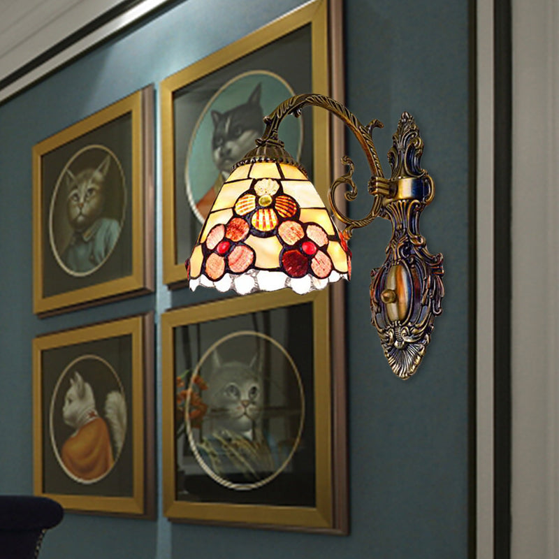 Stained Glass 1-Light Wall Sconce In Antique Brass With Bowl Shape And Flower Pattern
