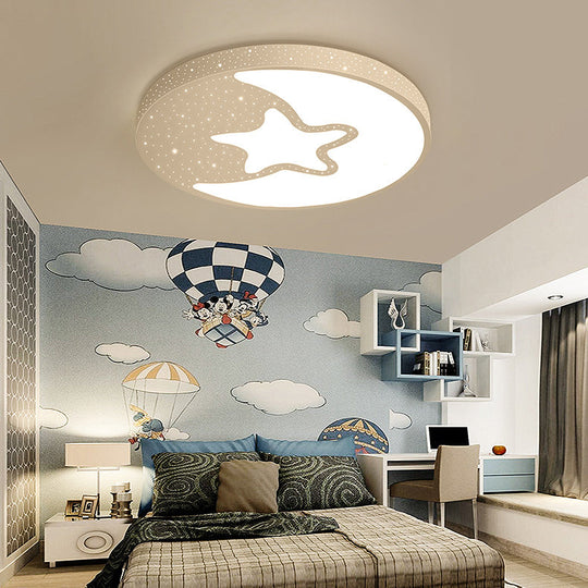 Starry Kid Bedroom Flush Ceiling Light - Crescent Metal Led Fixture In White / 16’ Warm