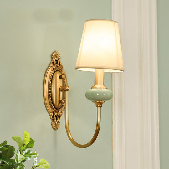 Gold Swoop Arm Wall Light With Traditional Metal Design - 1/2-Head Sconce Lamp
