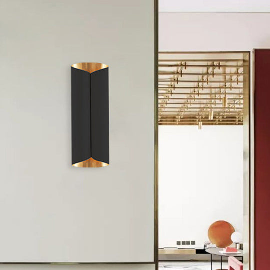 Minimalist Twist Wall Sconce With Metallic 2-Bulb Light Fixture For Porch