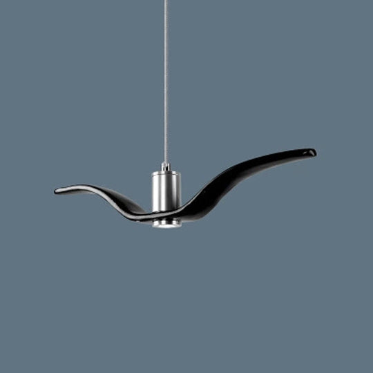 Seagull Resin Suspension Pendant Ceiling Light: Artistic Single-Bulb Fixture For Restaurants