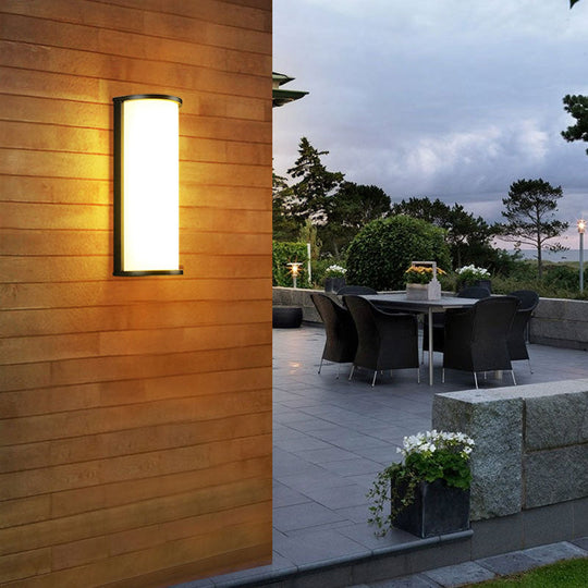 Modern Black Metal Led Outdoor Wall Sconce Lamp: Minimalistic Half Cylinder Design