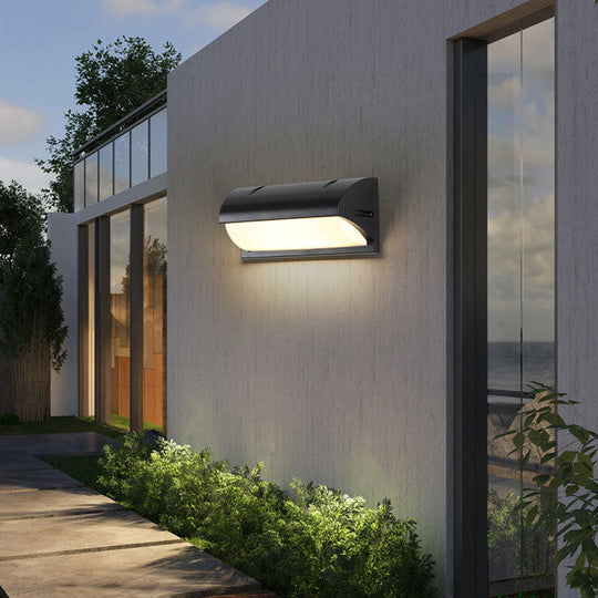 Minimalistic Black Wall Sconce Lamp - Metal Led Lighting Fixture For Outdoor Spaces / 10