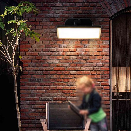 Modern Led Courtyard Wall Sconce In Black Metal With Quadrilateral Design