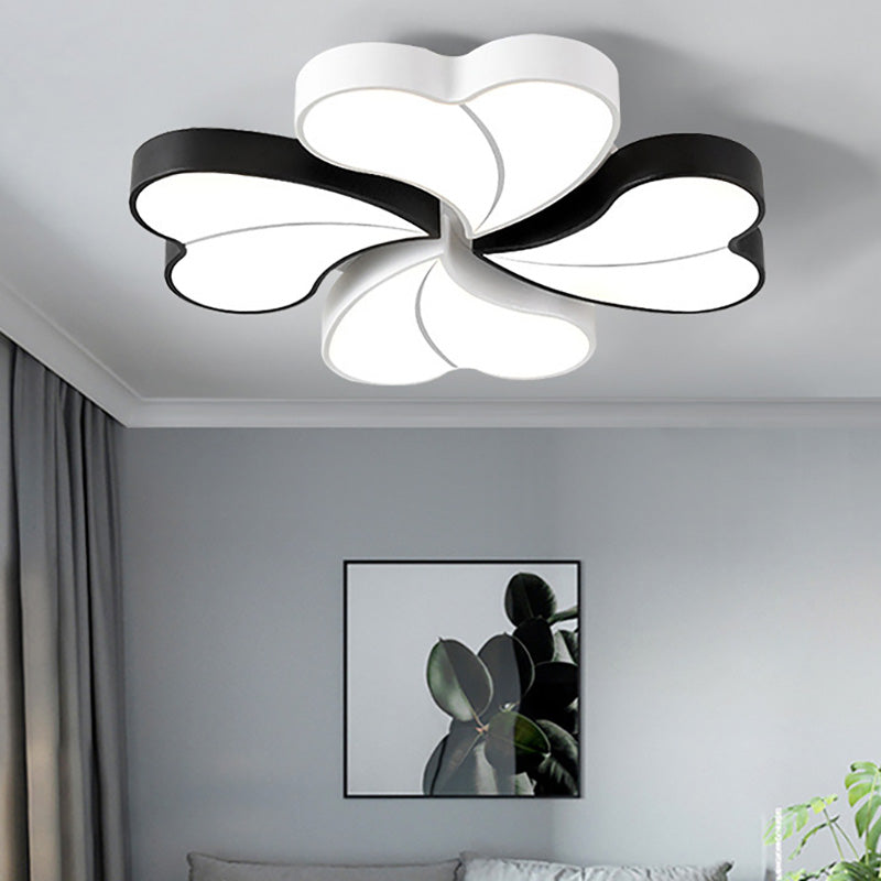 Heart-Shaped Black & White Ceiling Lamp - Modern Acrylic Flush Mount Light In Warm/White