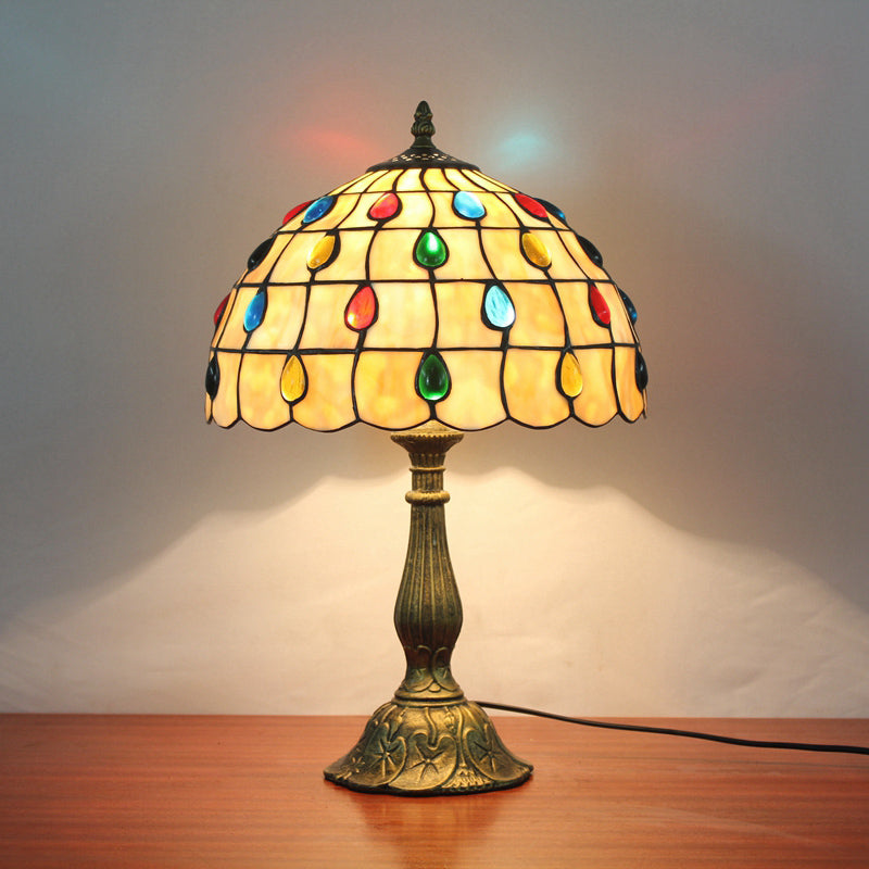 Decorative Stained Glass Dome Shade Table Lamp For Living Room - Nightstand Light Yellow