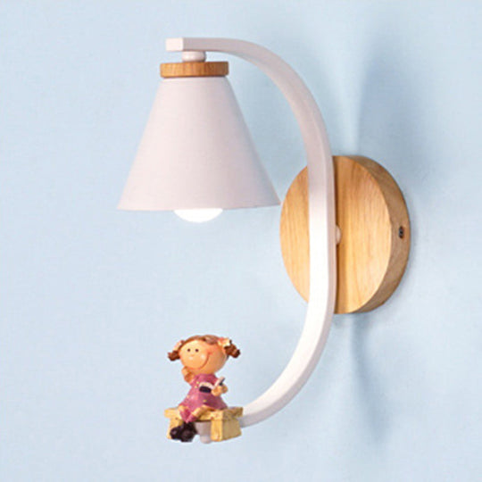 Kids Tapered Wall Lighting With Decorative Figurine In Metallic White / D