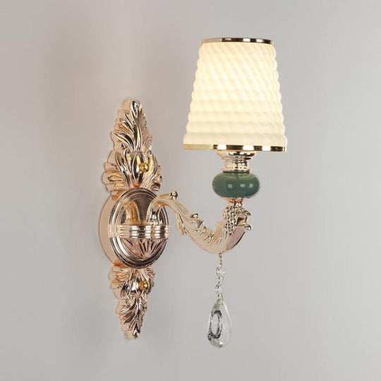 Classic Wall Mount Light With Textured Glass And Hanging Crystal In Gold 1 / A