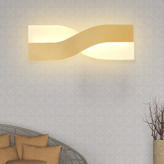 Modern Twisted Sconce Led Wall Mounted Light Fixture In Gold - Warm White /