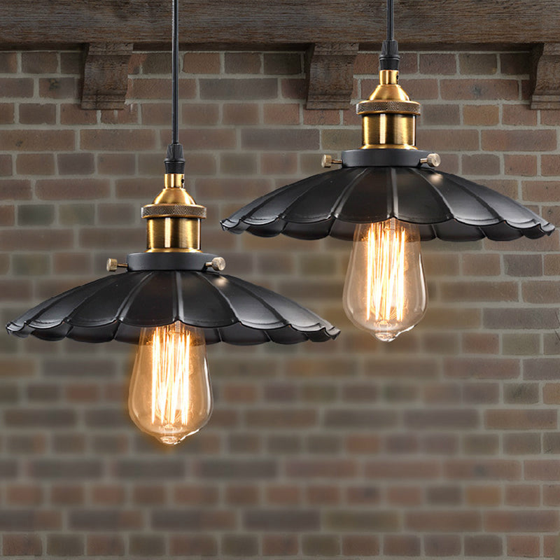 Retro Style Single-Bulb Pendant Ceiling Light In Black Metallic Suspension - Scalloped Cone Design