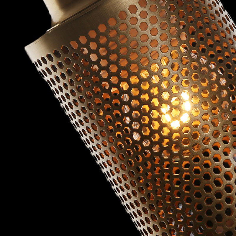 1-Light Clear Glass Shade Pendant - Simple And Stylish Hanging Light Fixture For Restaurants