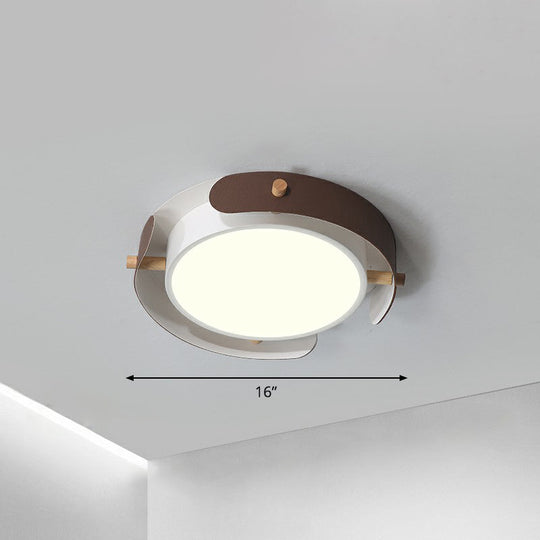 Minimalist Led Ceiling Mount Light - Round Metal Flush Fixture For Bedroom Lighting Brown / 16’