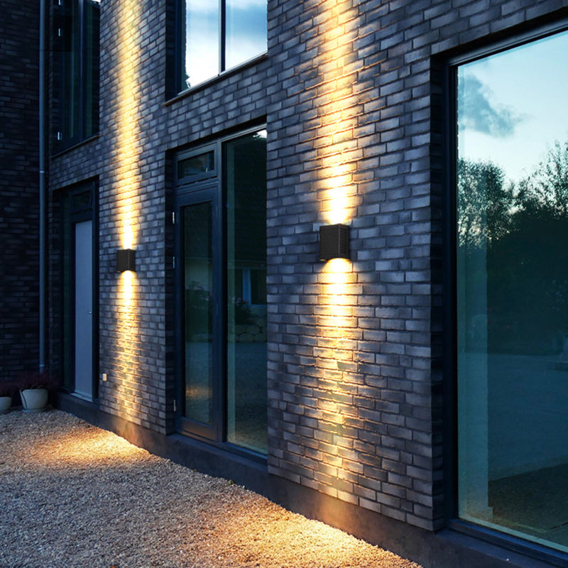 Modern Black Led Wall Light For Garden Scenery With Metal Shade