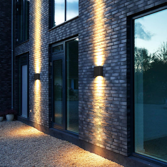 Modern Black Led Wall Light For Garden Scenery With Metal Shade