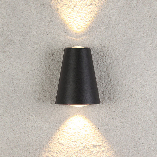 Modern Trapezoid Led Wall Sconce In Black - Metallic Garden Light