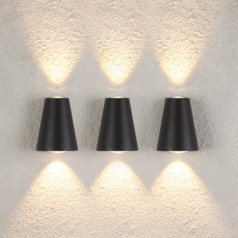 Modern Trapezoid Led Wall Sconce In Black - Metallic Garden Light