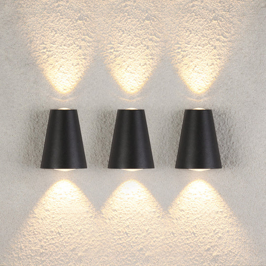 Modern Trapezoid Led Wall Sconce In Black - Metallic Garden Light