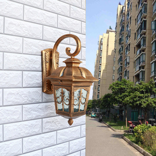 Outdoor Solar Wall Sconce - Lantern Shaped Led Lamp Fixture With Traditional Clear Glass Design