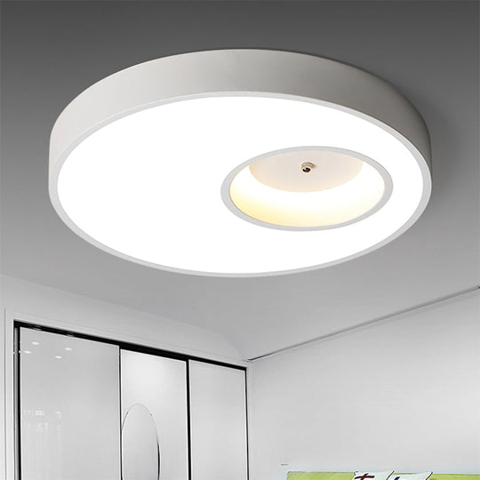 Contemporary Black/White Round Ceiling Flush Light 18’/23.5’ Wide - Led Acrylic Lighting For