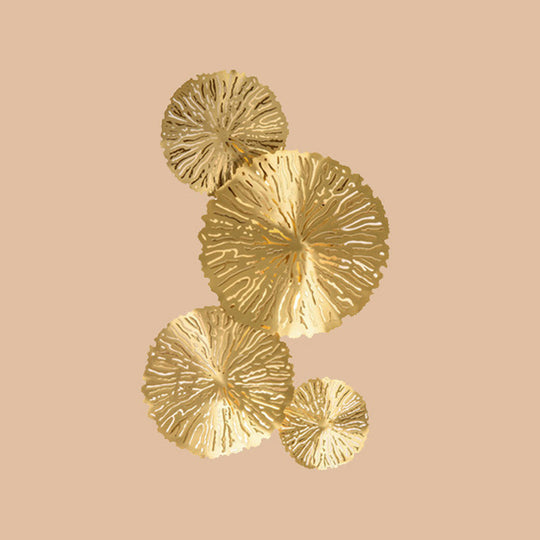 Lotus Leaf Etched Brass Wall Sconce - Metal Art Deco Stairs Lamp / 4