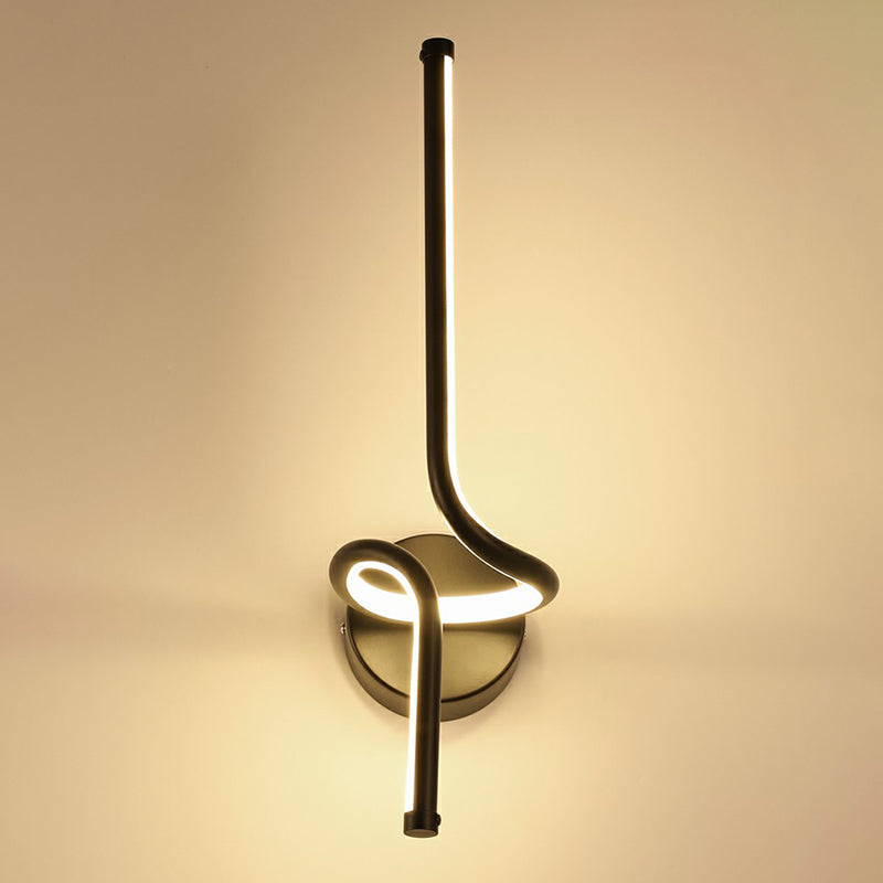 Minimalist Metallic Led Wall Sconce - Sleek Linear Bedside Lighting Fixture