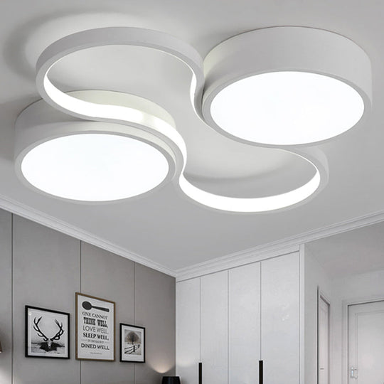 Contemporary Led Flush Mount Lamp - Black/White Circular Design 19.5’/23.5’ Wide Acrylic Shade