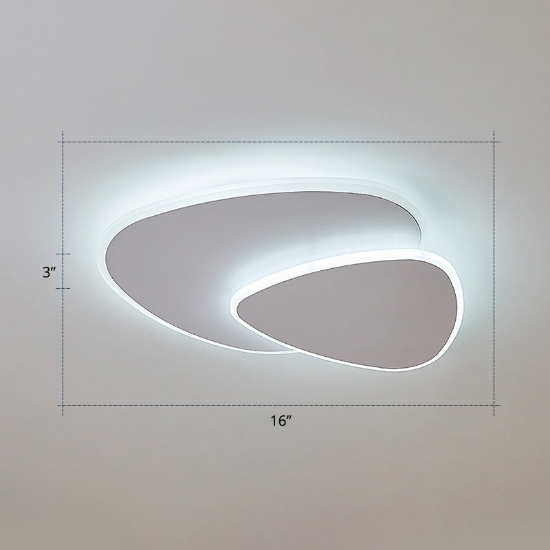 Nordic Style Triangular Led Ceiling Light With Metal Flush Fixture For Bedrooms White / 16’