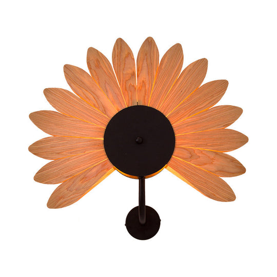 Handmade Wood Veneer Wall Sconce With Modern Stylish Design And 1 Light - Perfect For Restaurants