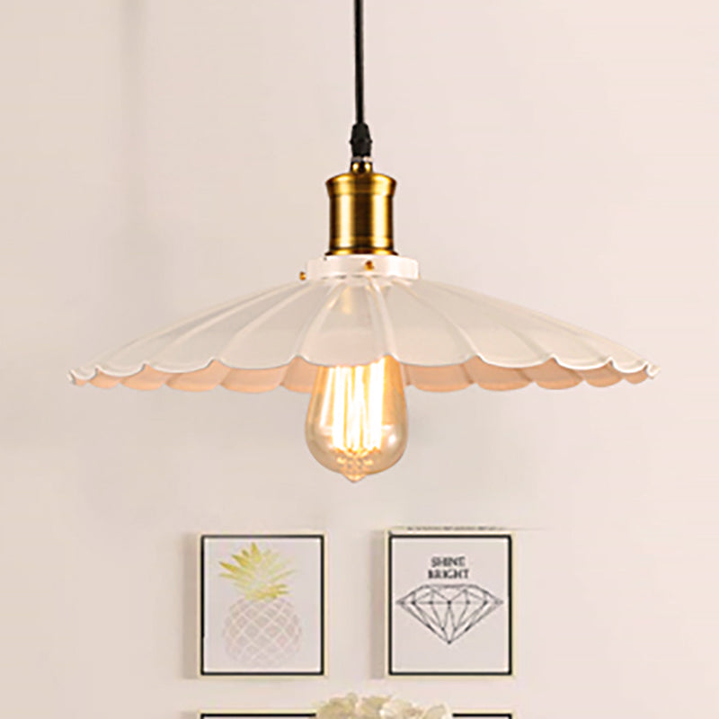 14’/16’ Dia Industrial Scalloped Pendant Light 1 Head Metallic Ceiling Lamp In Black/White