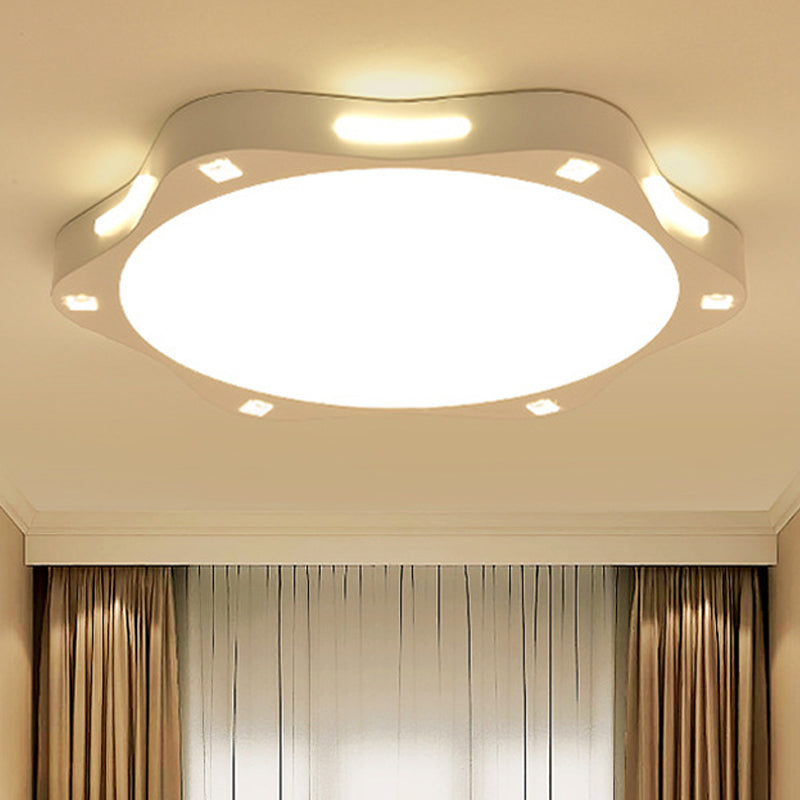 Contemporary Sun - Inspired Led Ceiling Lamp For Child Bedroom In Bright White Acrylic
