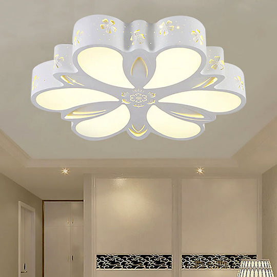 White Etched Petal Metal Ceiling Light For Kids’ Bedroom Or Bathroom