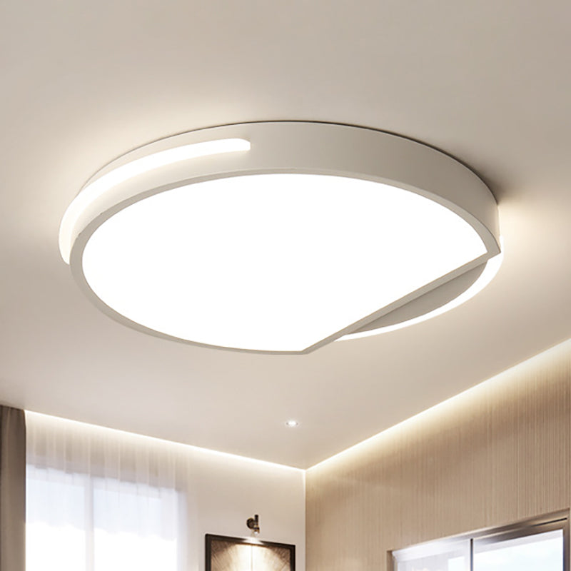 Simple Metal Flushmount Ceiling Light In Warm/White: 16’/19.5’ Wide Round Design