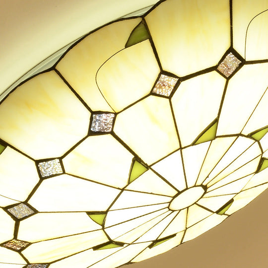 Vintage Tiffany Stained Glass Ceiling Light With Leaf Pattern - Flush Mount Led Lamp For Living
