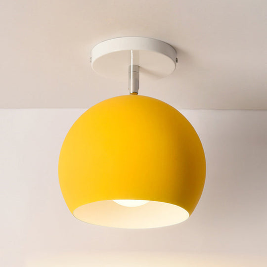 Nordic Style Round Ceiling Flush Mount Light With Metal Aisle Close To Lighting