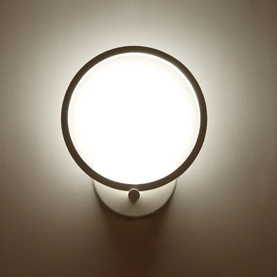 Modern Led Wall Sconce: Stylish Metal Circle Shade Lamp For Bedroom White / 8 Natural
