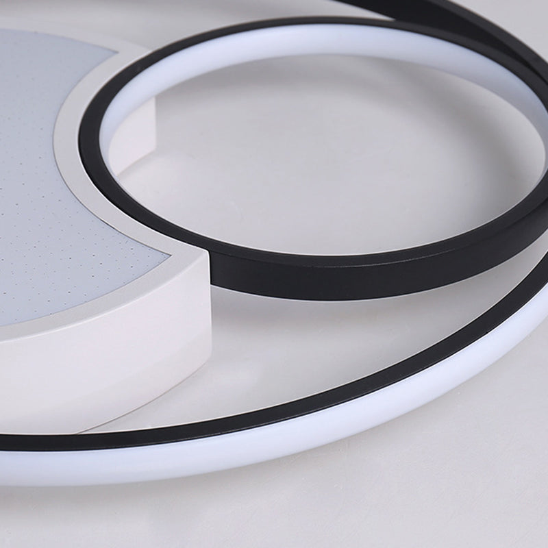 Modern Metal Circle Ceiling Light - 18’/21.5’ Wide Led Flush Lighting In Black And White –