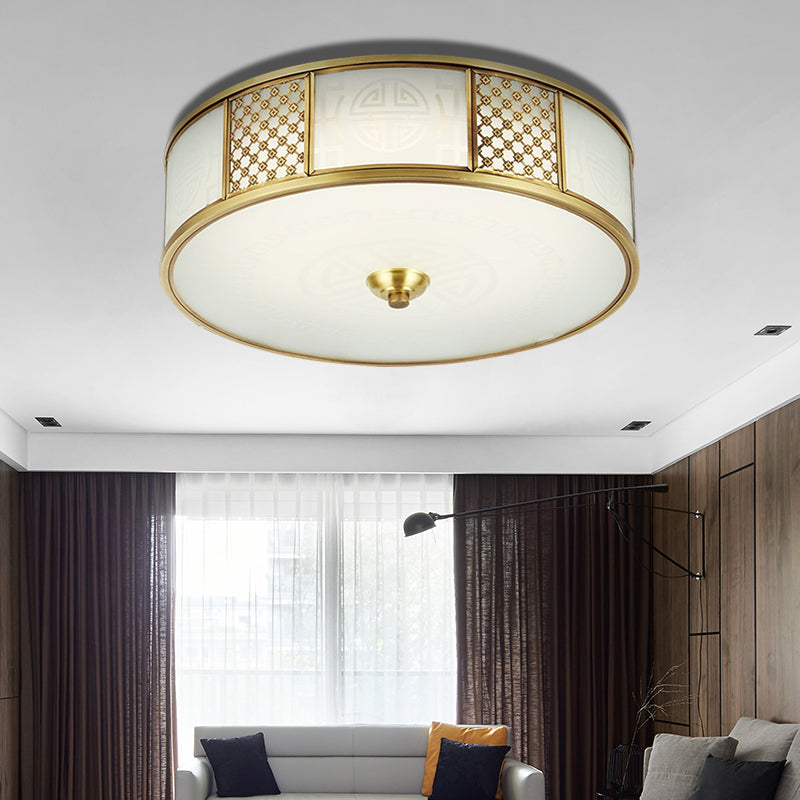 14/18 Wide 4-Light Colonial Drum Flush Mount Ceiling Light With Milky Glass Flushmount In Brass
Or
